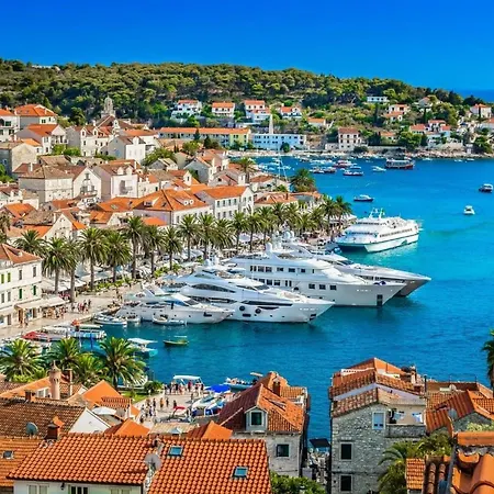 Hvar Adria Apartmán