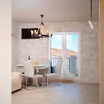Daire Hvar Adria