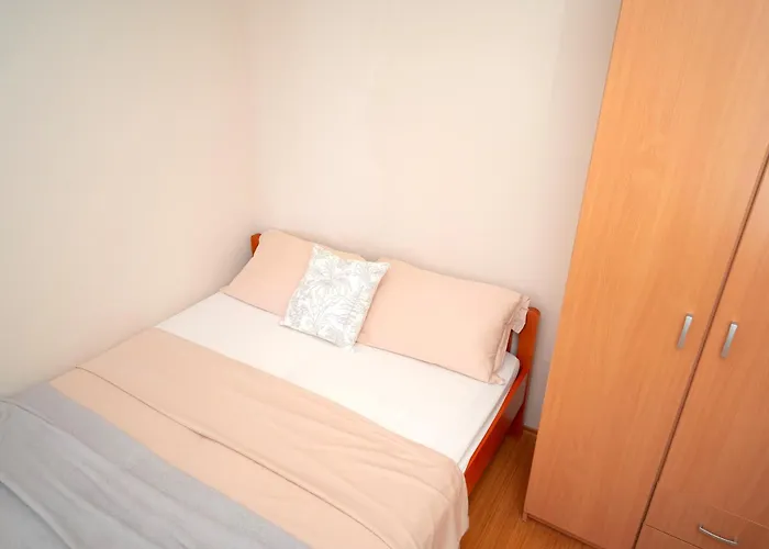 Hvar Adria شقة هفار